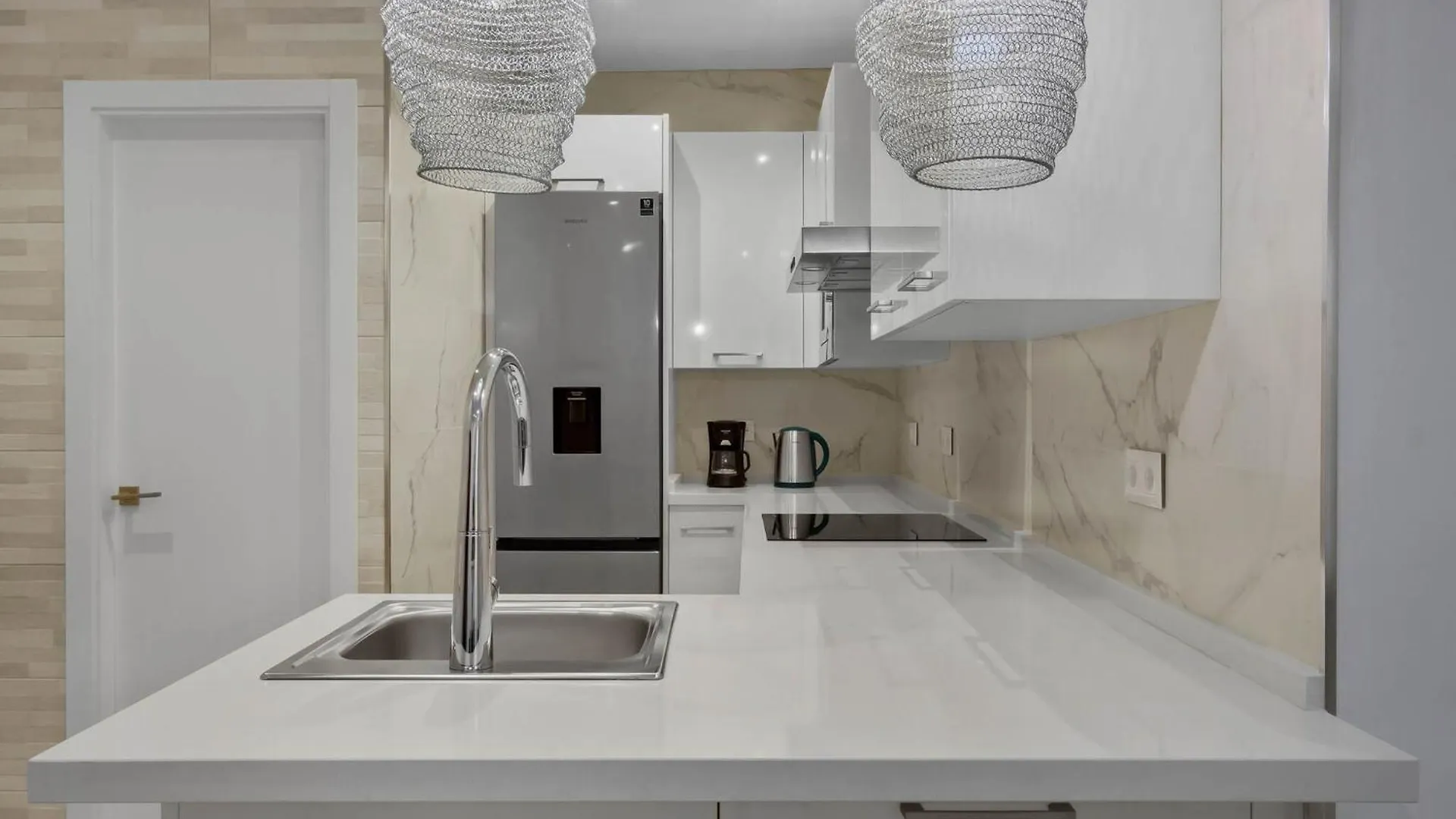 Apartment Near La Carihuela Beach Torremolinos